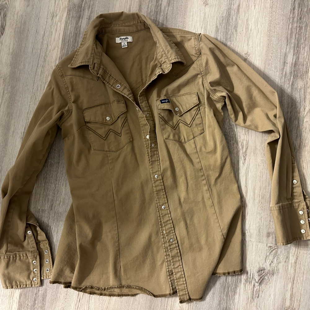 Retro Wrangler Button Up